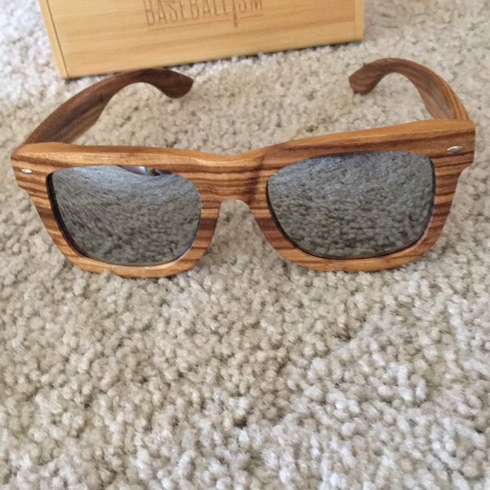 Baseballism wood frame sunglasses (mirror) w/case